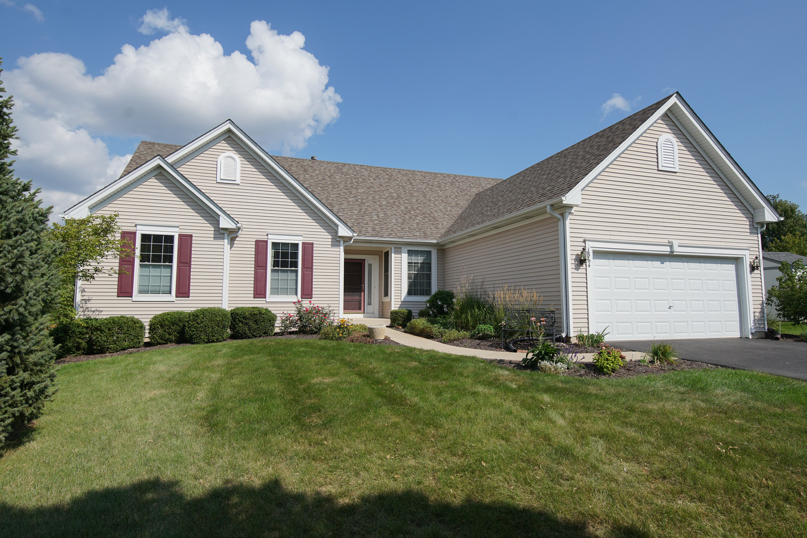 1364 Sycamore Lane Property Photo 1