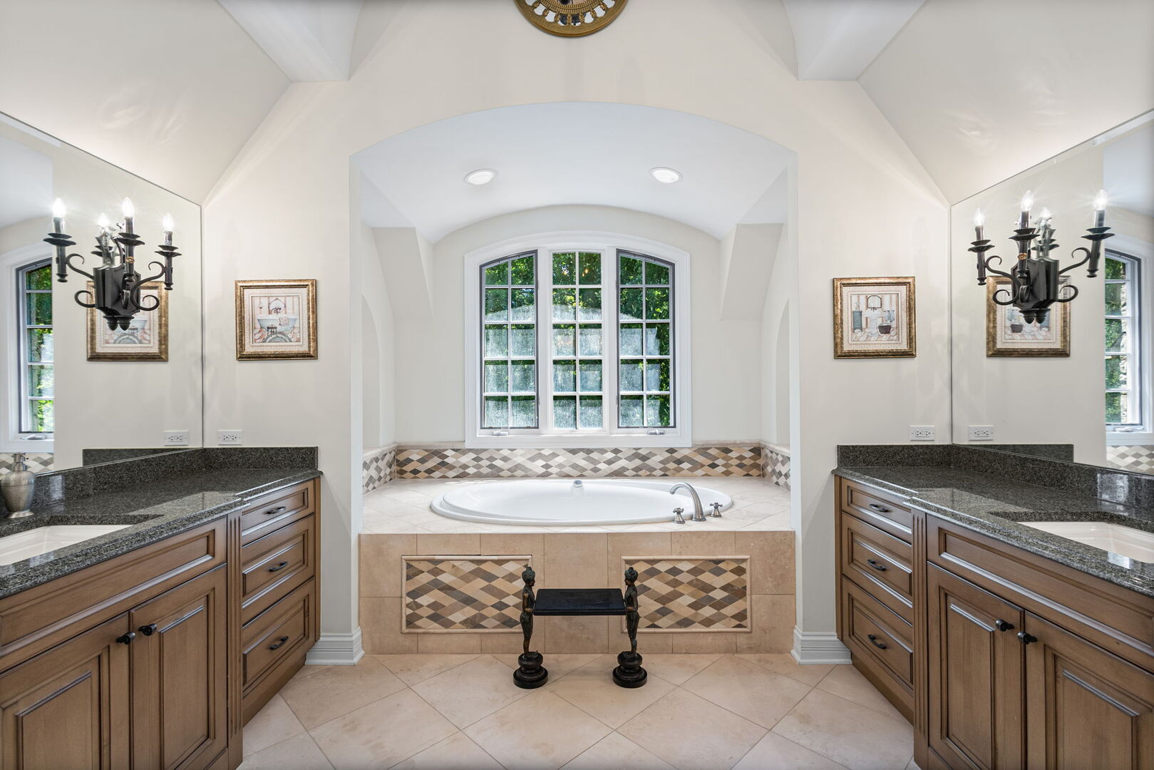 594-a N Plum Tree Road Property Photo 36