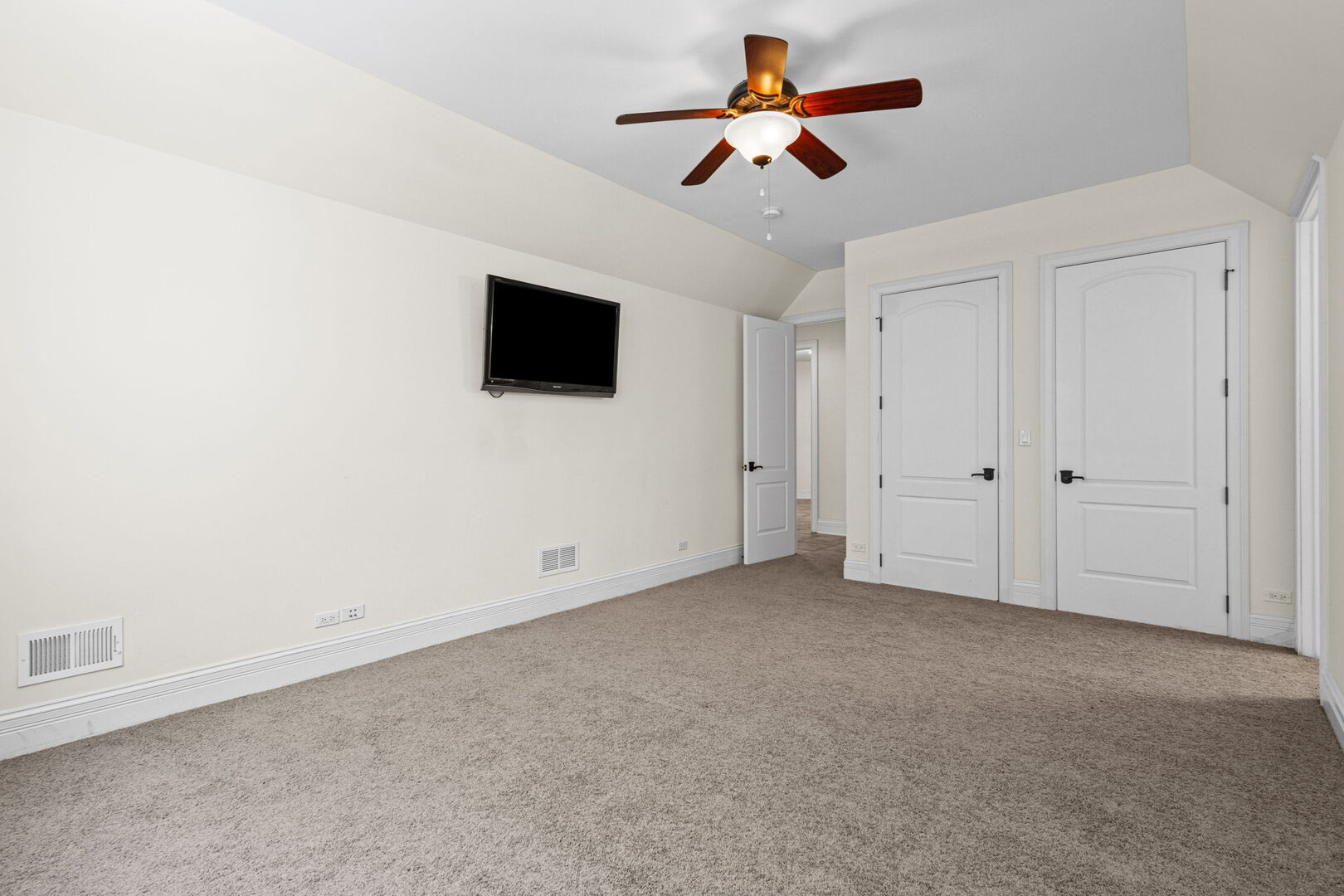 594-a N Plum Tree Road Property Photo 59