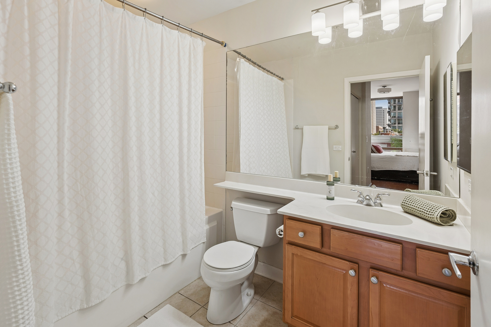 233 E 13th Street 510 Property Photo 9