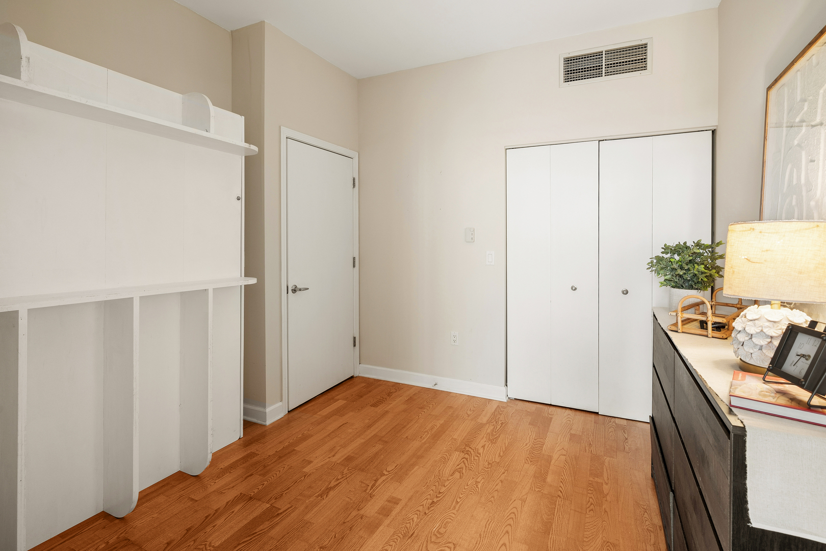 233 E 13th Street 510 Property Photo 10