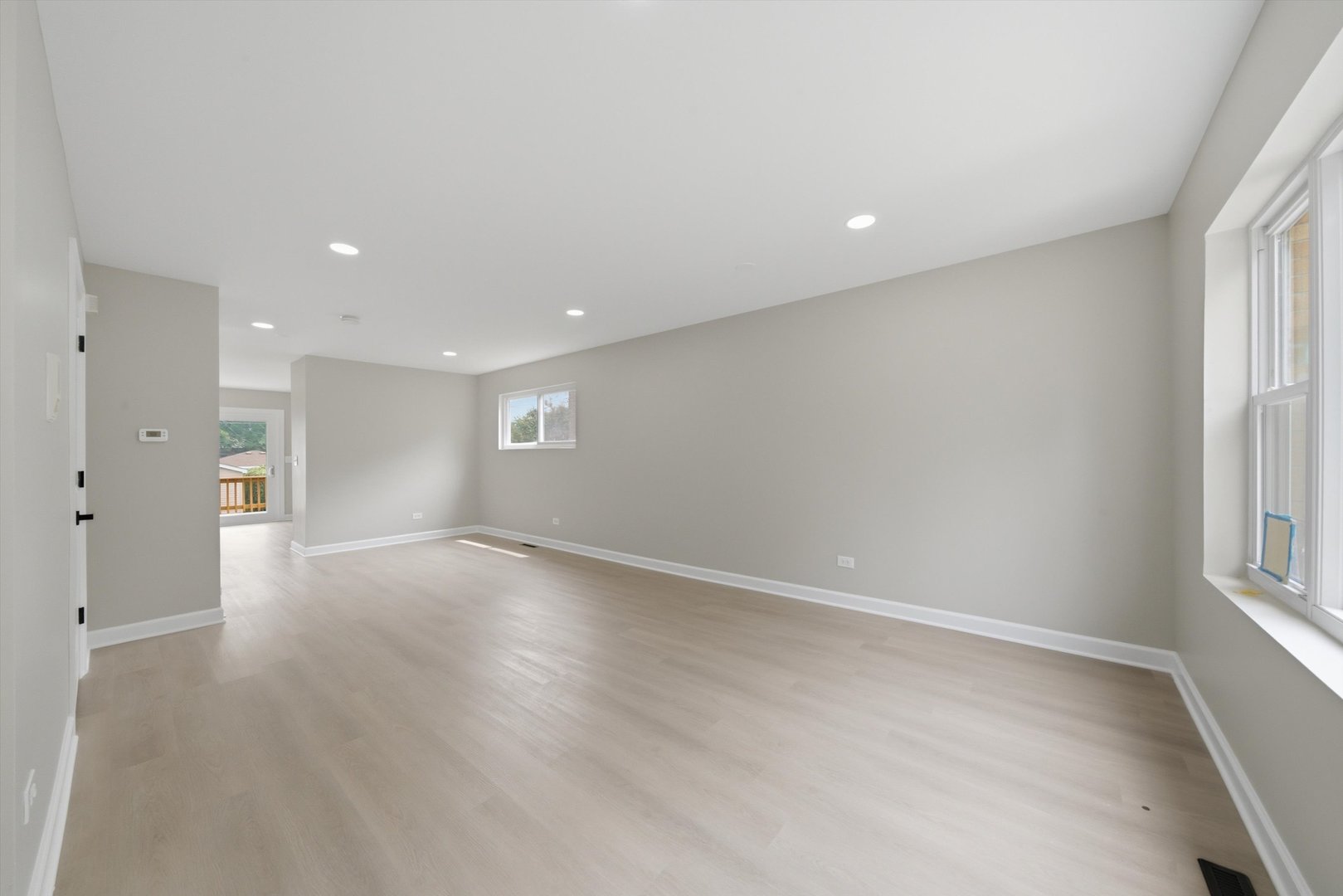 3343 S Michigan Avenue Property Photo 4