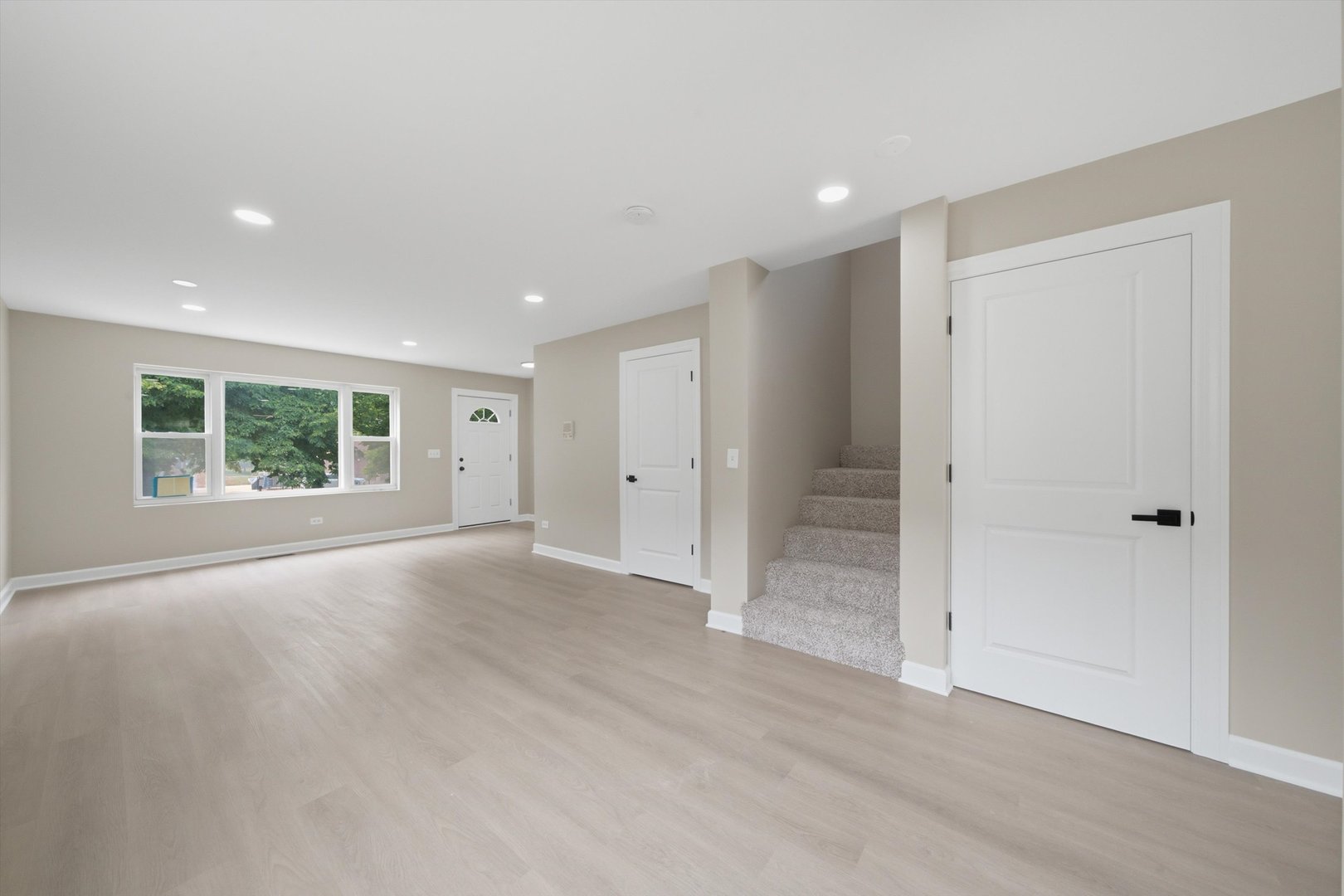 3343 S Michigan Avenue Property Photo 5