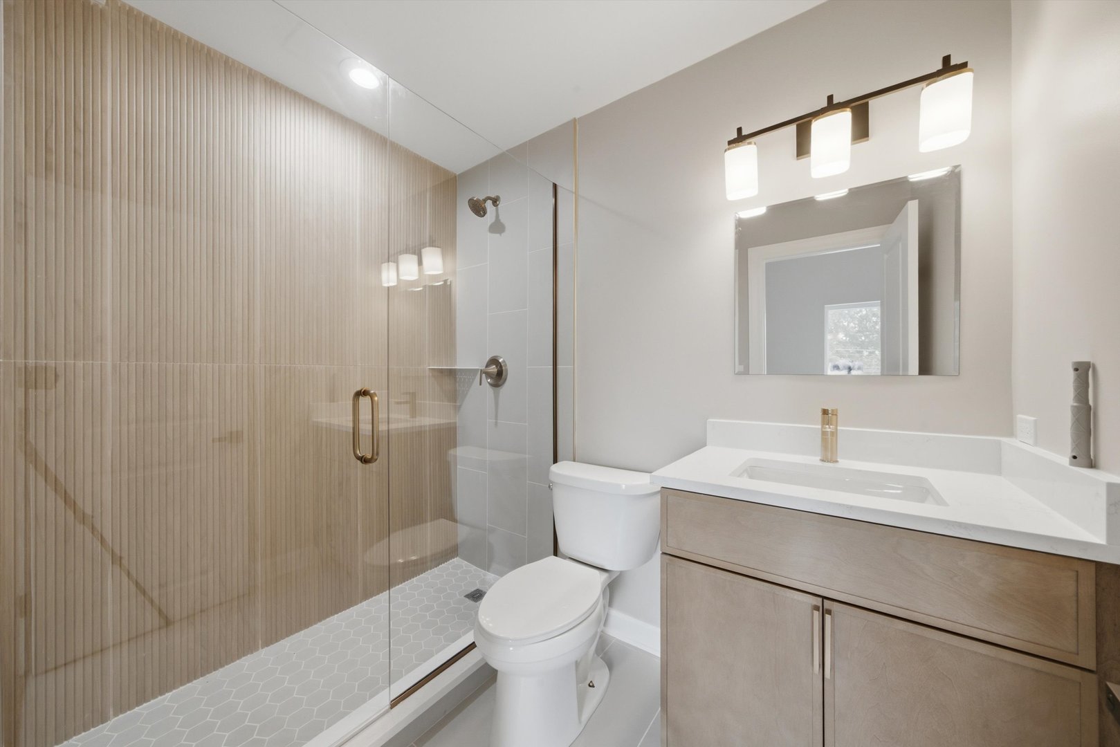 3343 S Michigan Avenue Property Photo 9