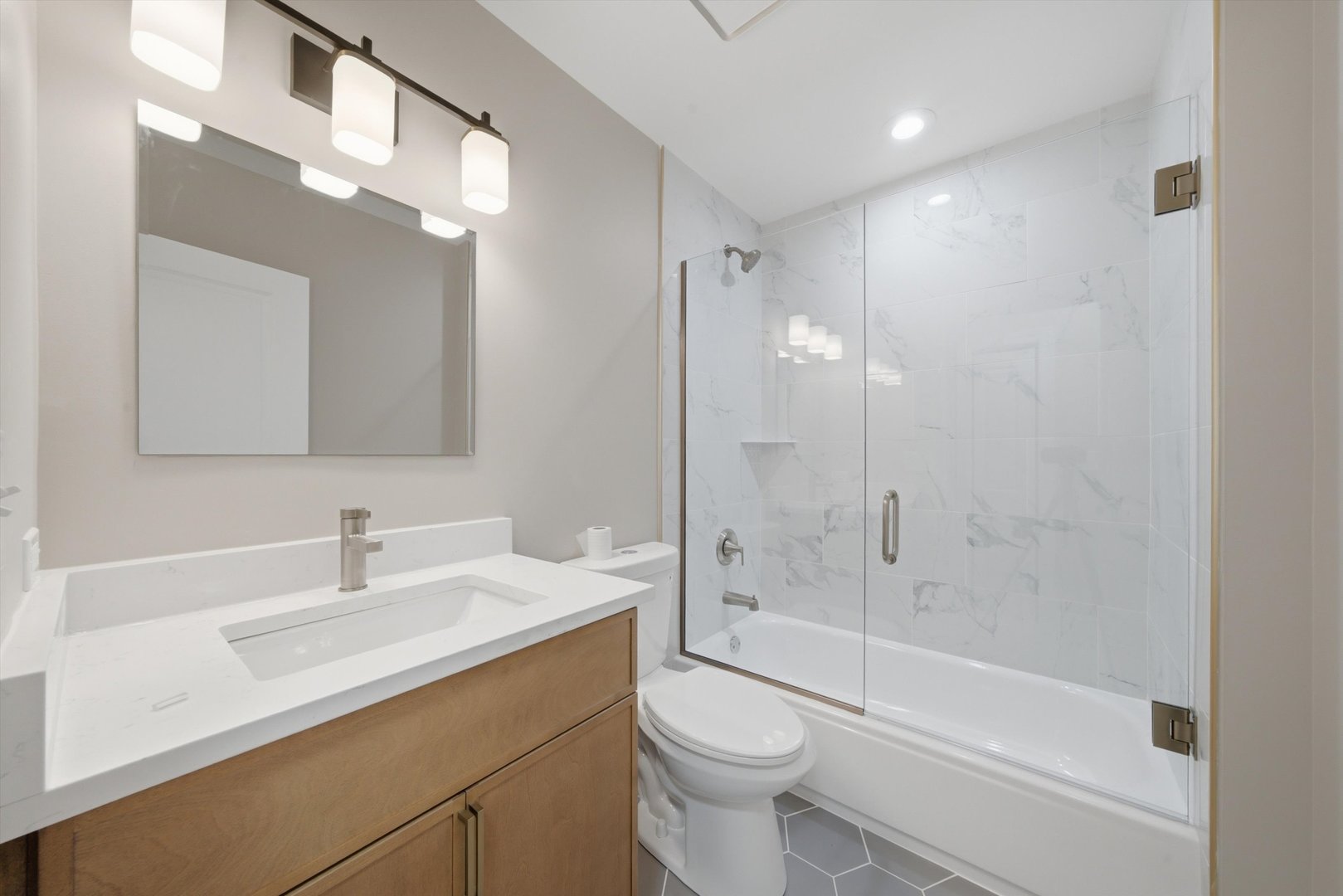 3343 S Michigan Avenue Property Photo 10