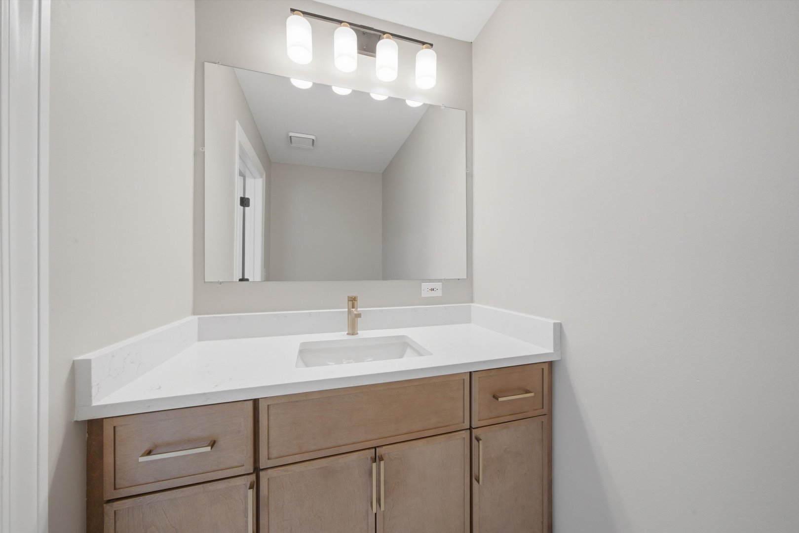 3343 S Michigan Avenue Property Photo 11