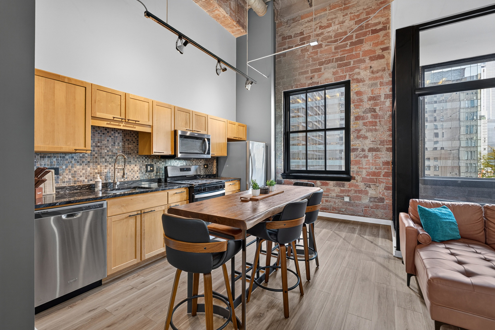 20 N State Street 1012 Property Photo 6