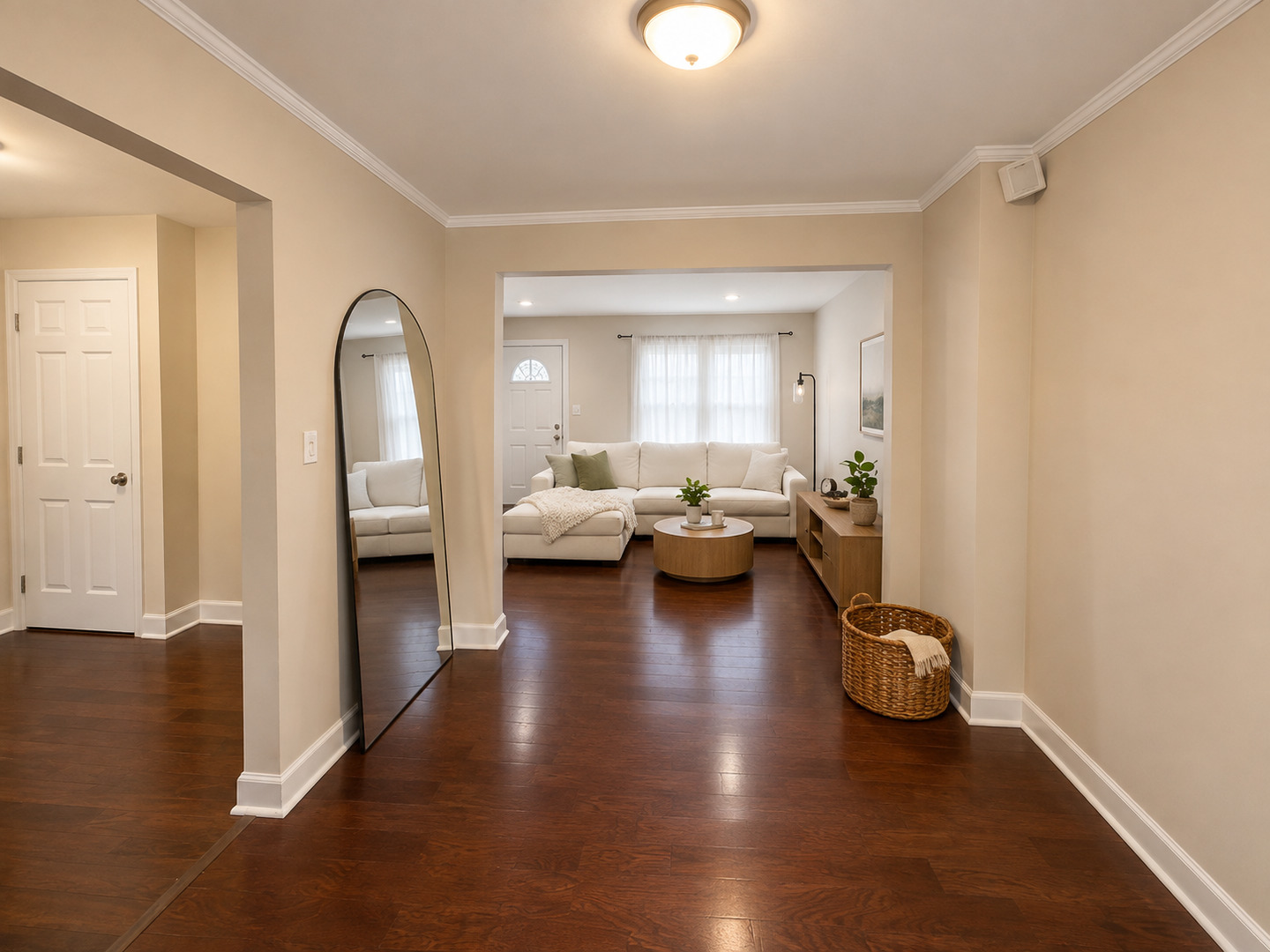 1693 Linden Street Property Photo 3
