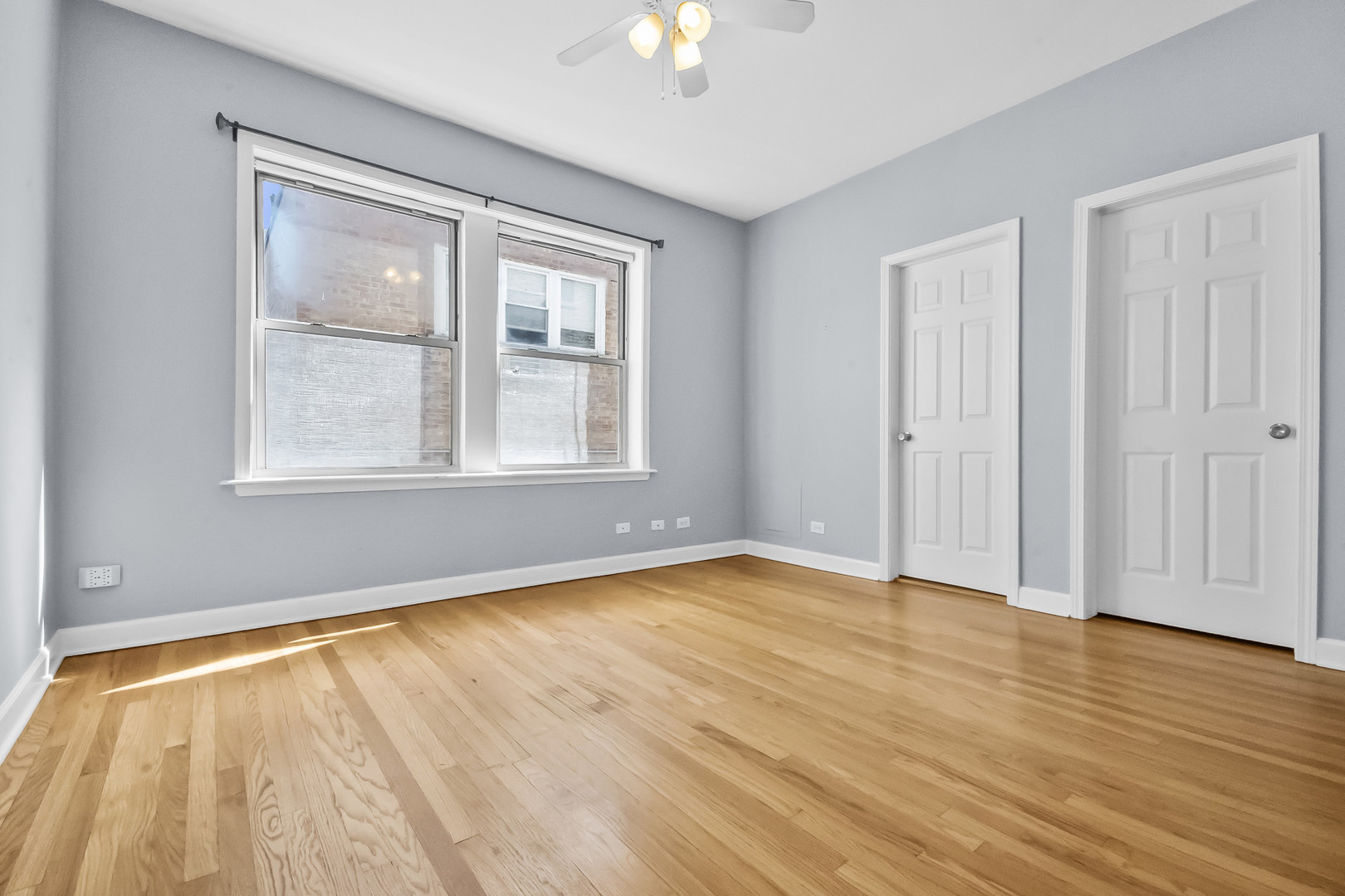 1524 W Fargo Avenue 2s Property Photo 12
