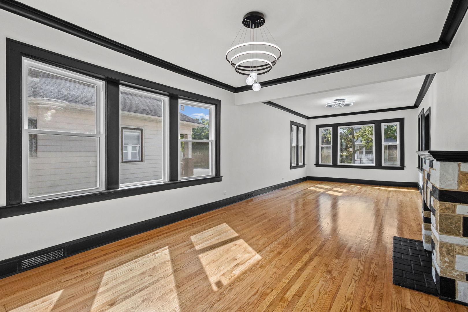 10119 S Wentworth Avenue Property Photo 6