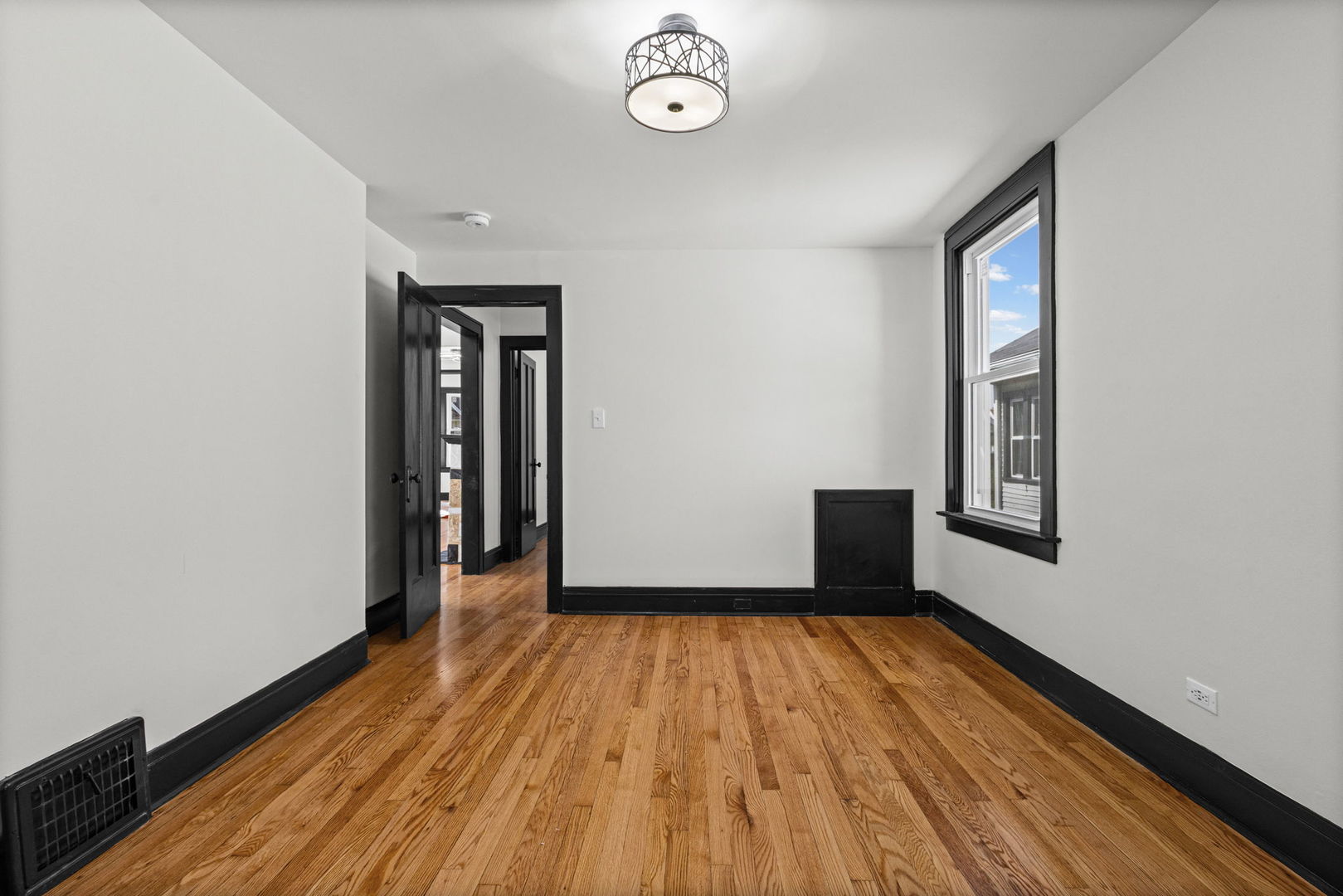 10119 S Wentworth Avenue Property Photo 13