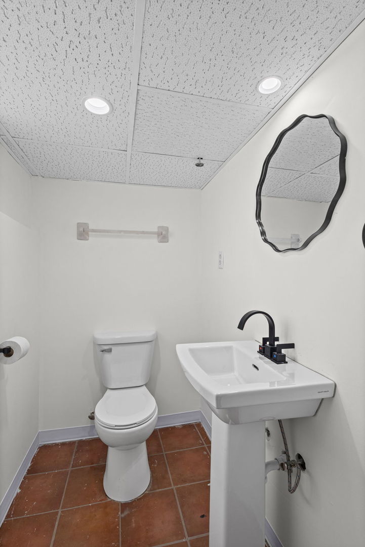 10119 S Wentworth Avenue Property Photo 33