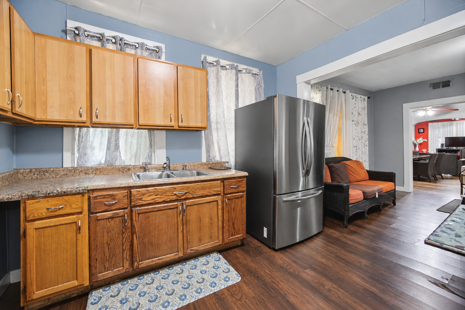 4953 S Artesian Avenue Property Photo 12