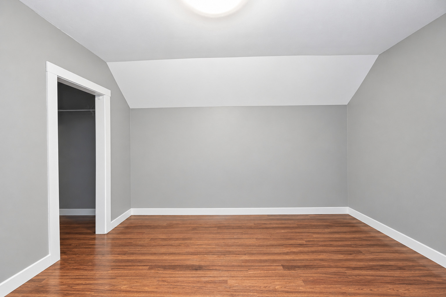 4953 S Artesian Avenue Property Photo 15
