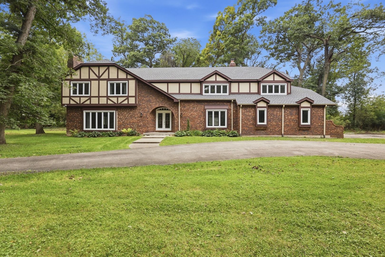 4 Auburn Lane Property Photo 1