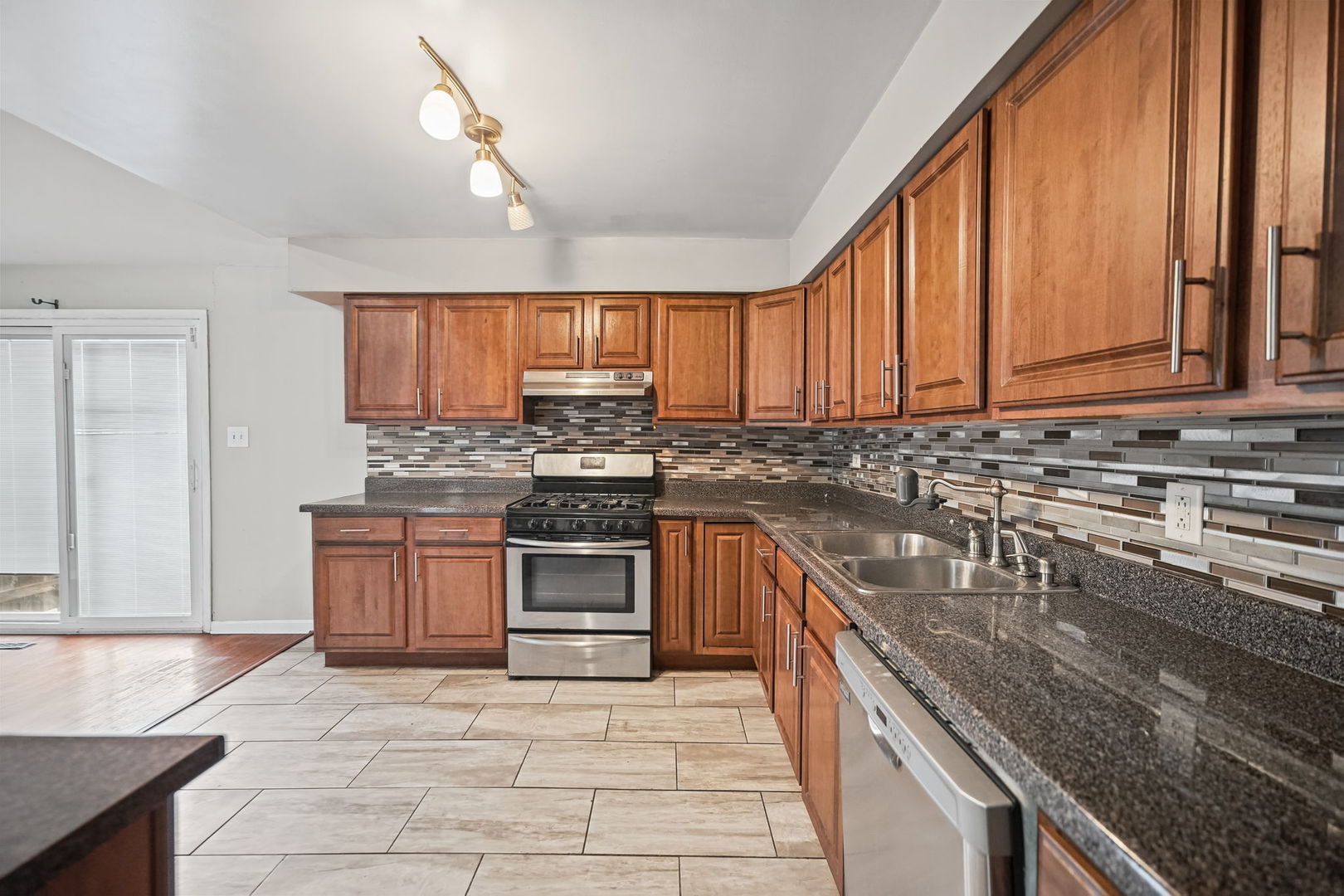 4121 Indian Hill Drive Property Photo 11