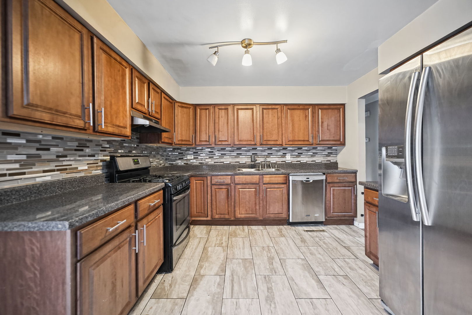 4121 Indian Hill Drive Property Photo 12