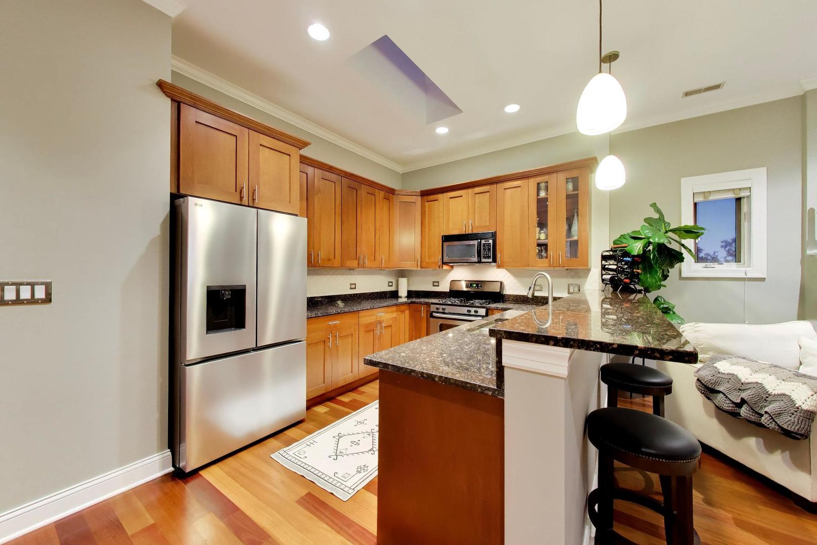 4110 N Western Avenue 4n Property Photo 11
