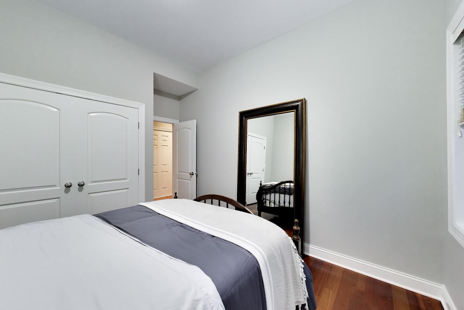 4110 N Western Avenue 4n Property Photo 16