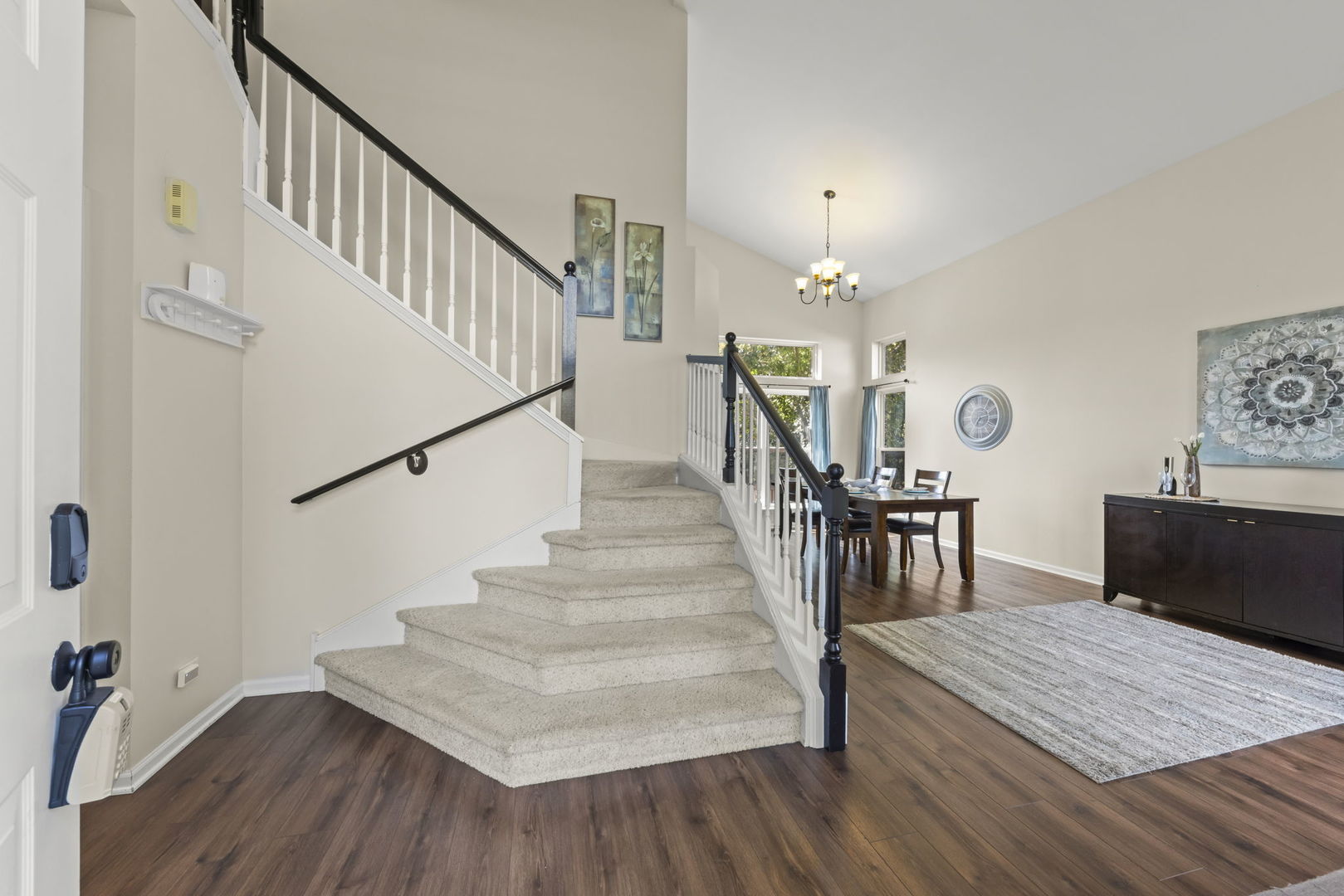 1034 Stephen Court Property Photo 3