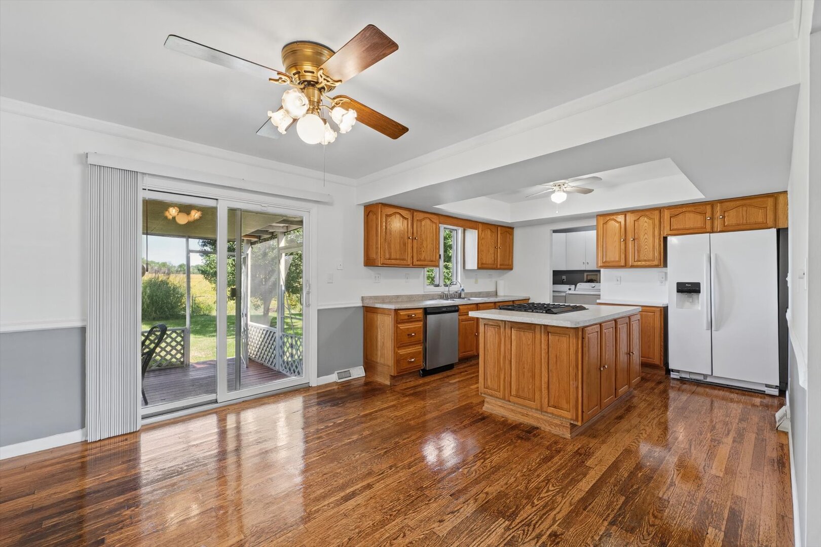 2210 E Perkins Road Property Photo 11