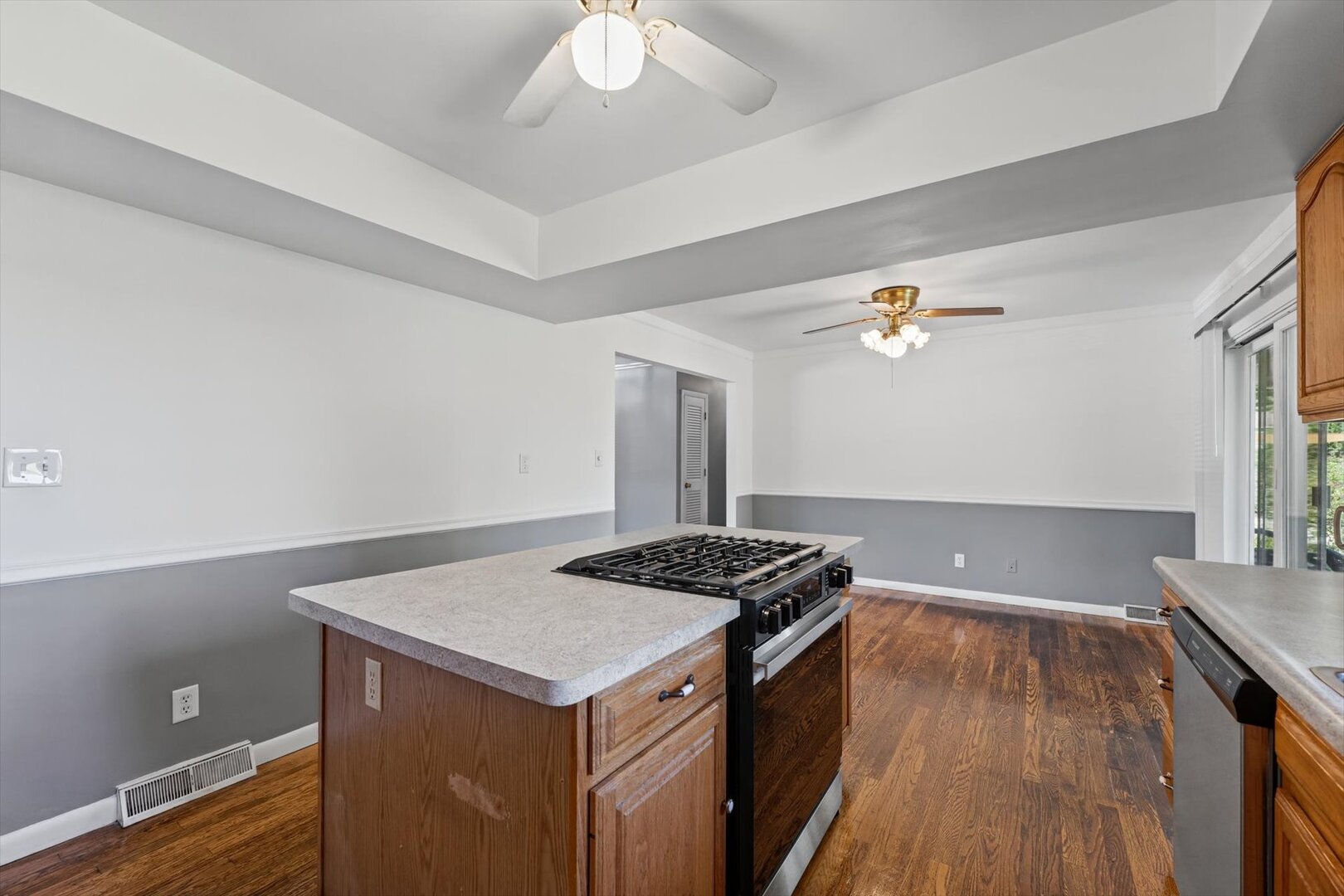 2210 E Perkins Road Property Photo 14