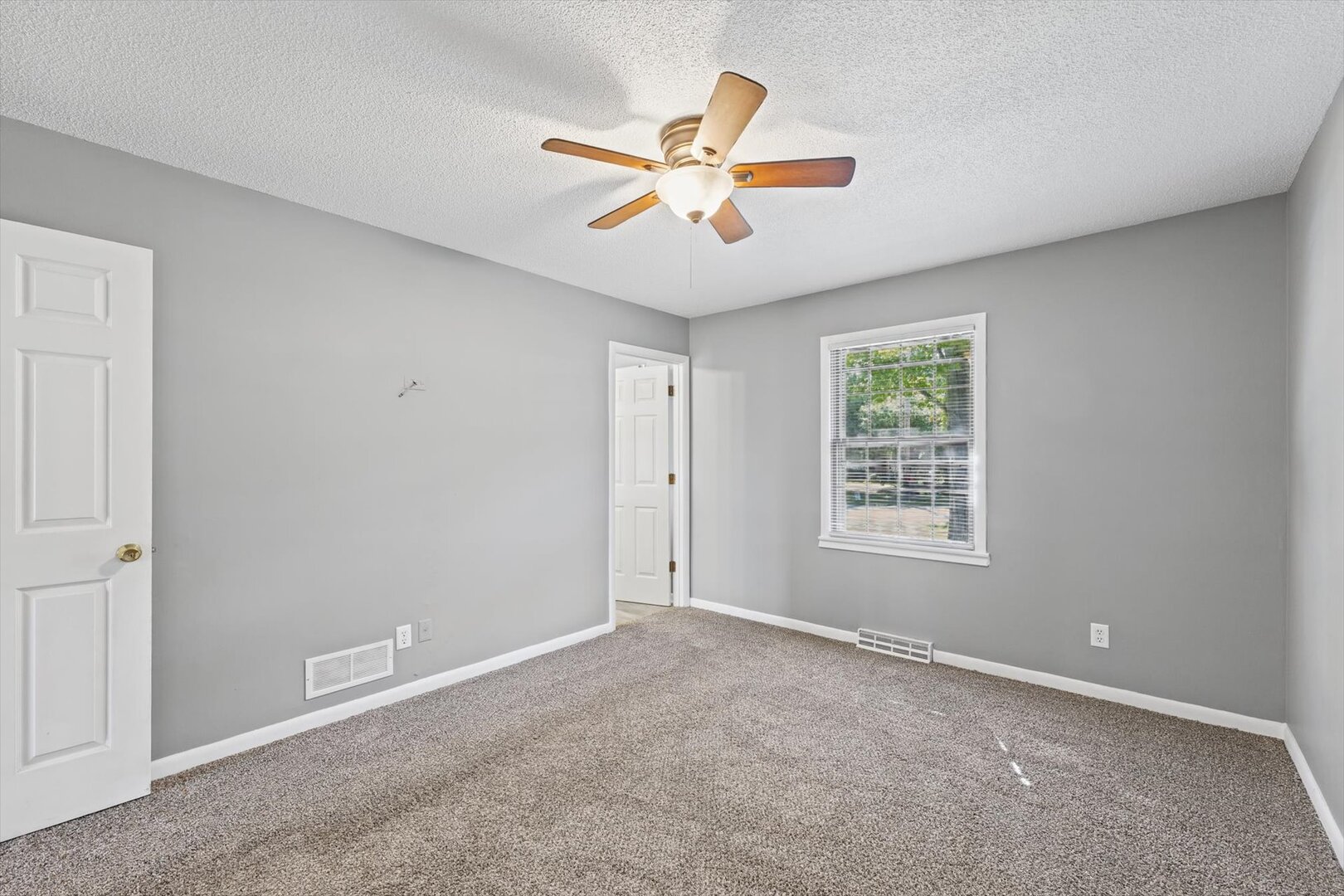 2210 E Perkins Road Property Photo 18