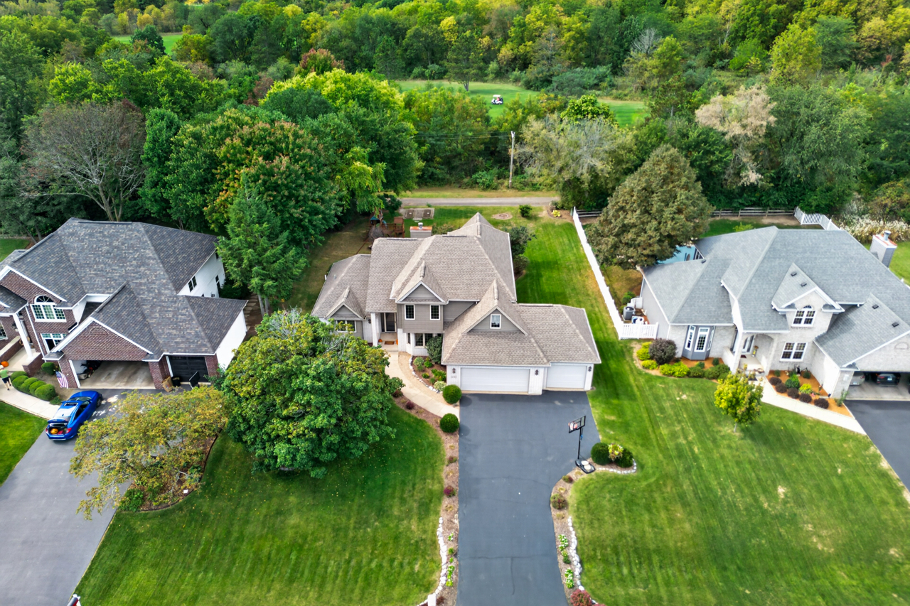 9176 Forest Ridge Drive Property Photo 3