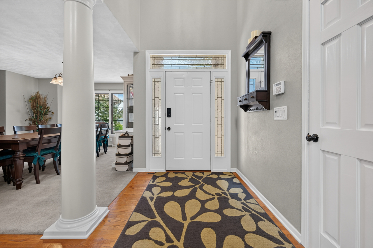 9176 Forest Ridge Drive Property Photo 6