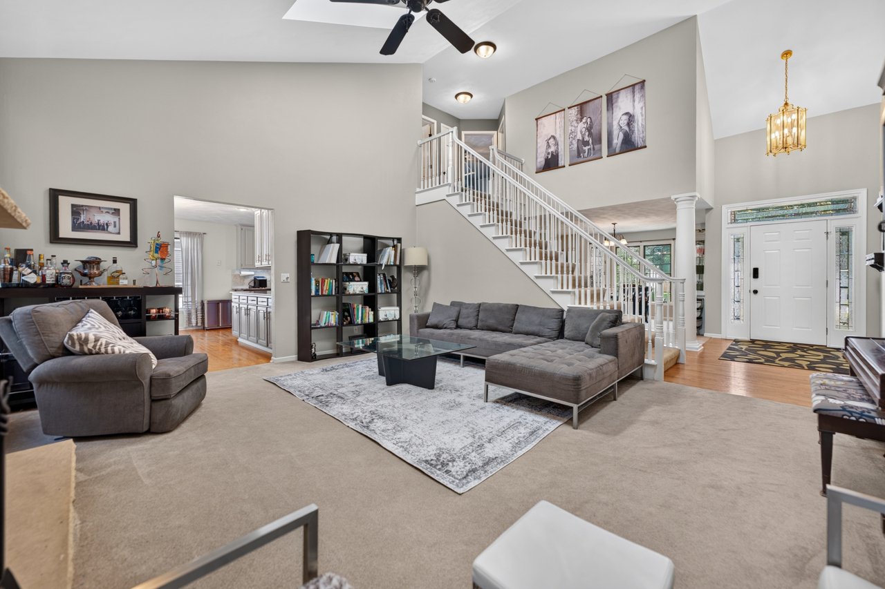 9176 Forest Ridge Drive Property Photo 9