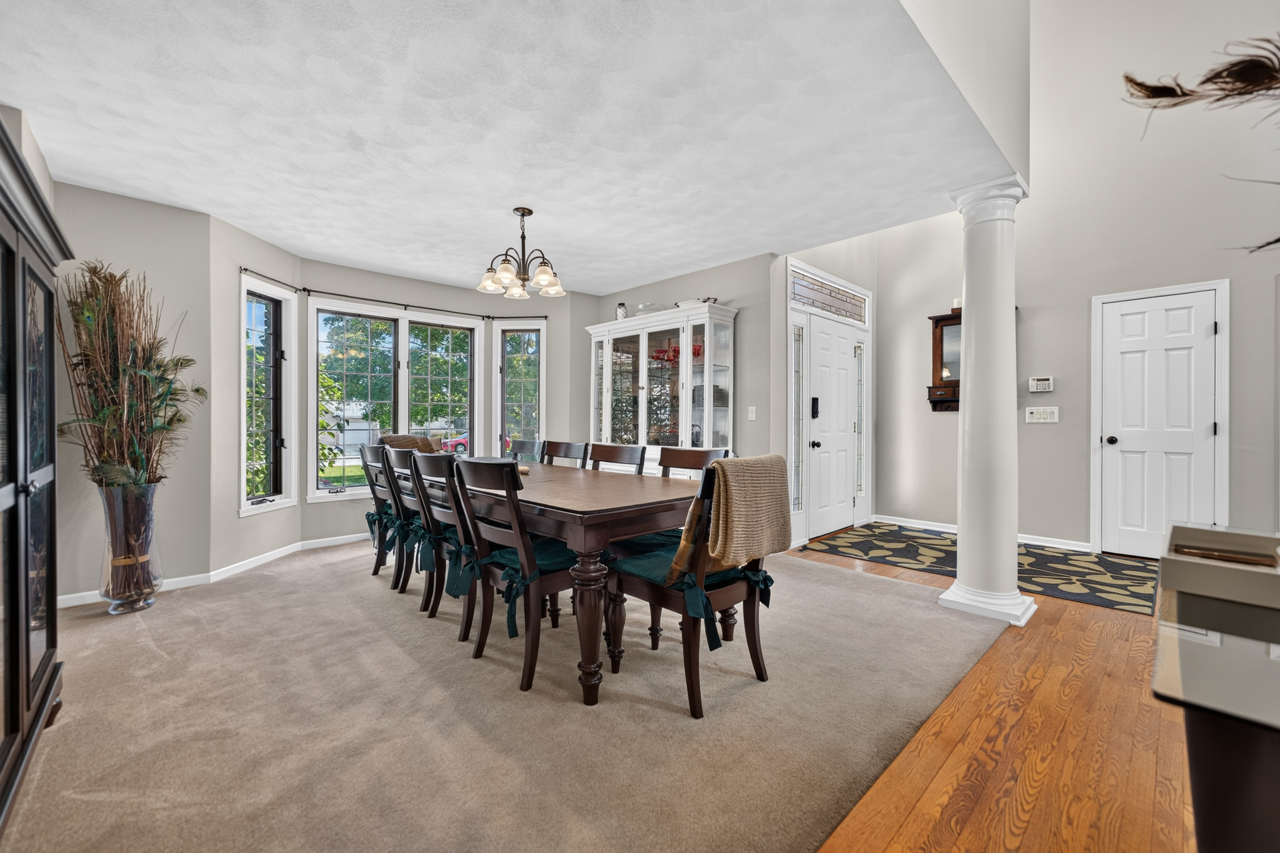 9176 Forest Ridge Drive Property Photo 12