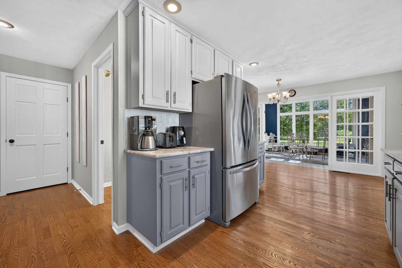 9176 Forest Ridge Drive Property Photo 14