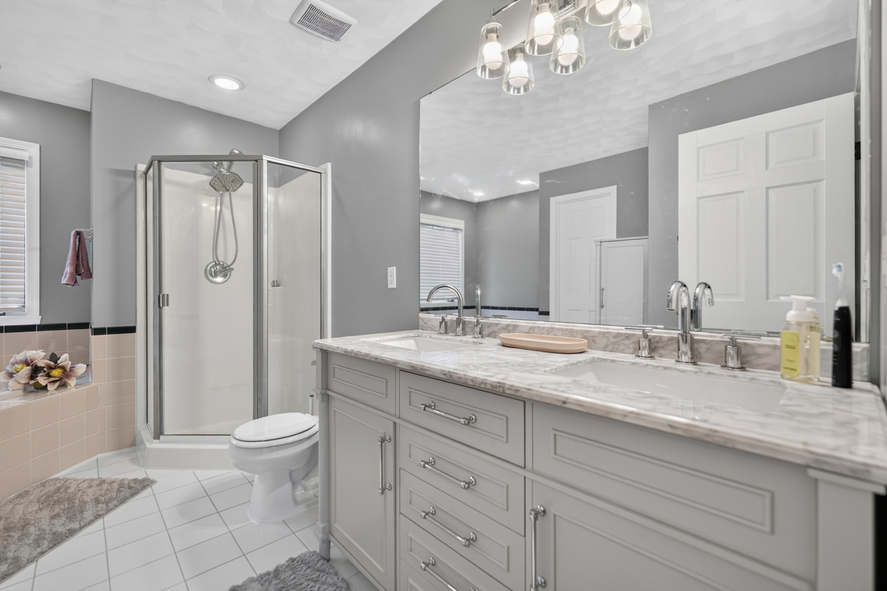 9176 Forest Ridge Drive Property Photo 24