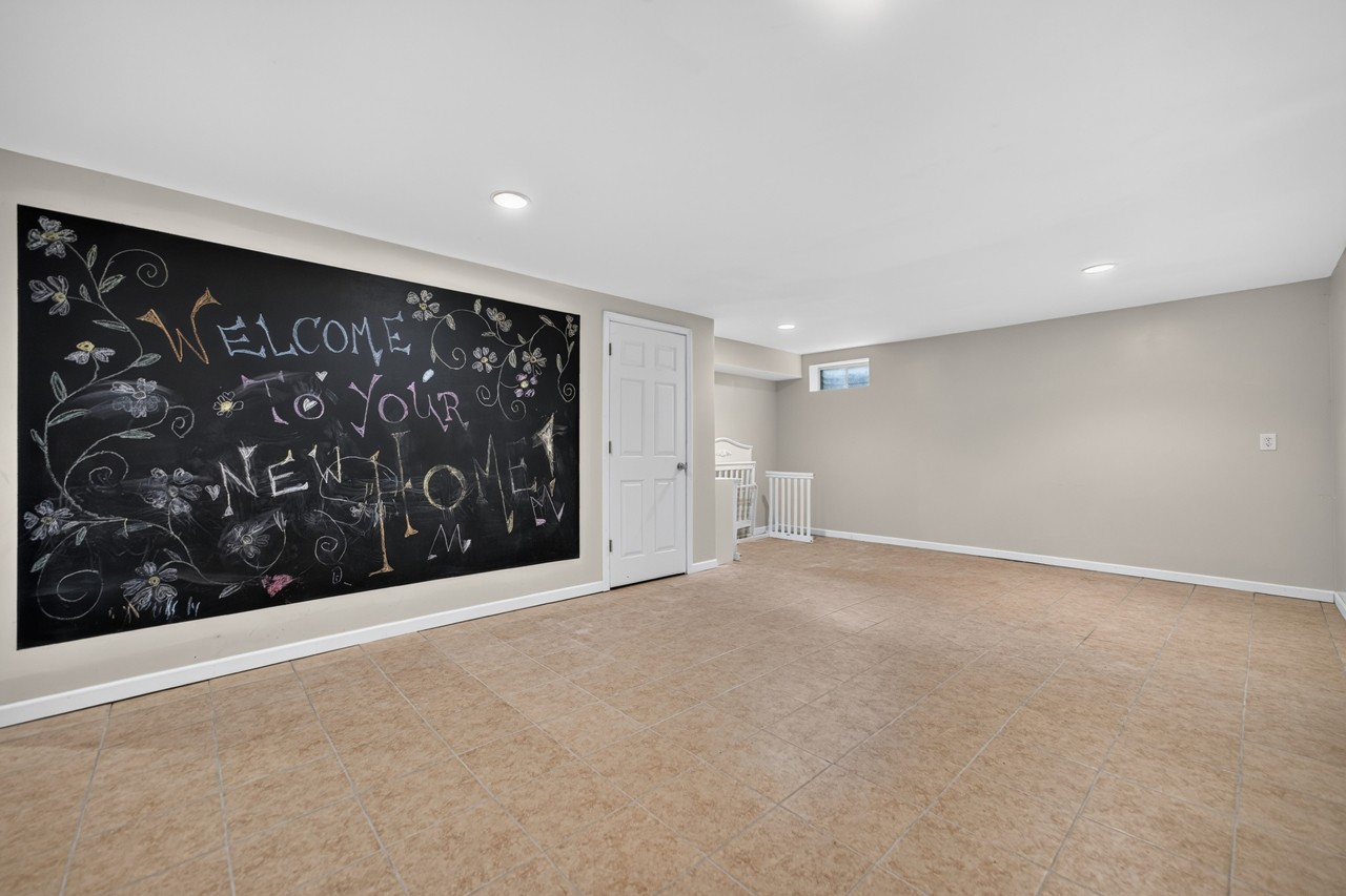 9176 Forest Ridge Drive Property Photo 34