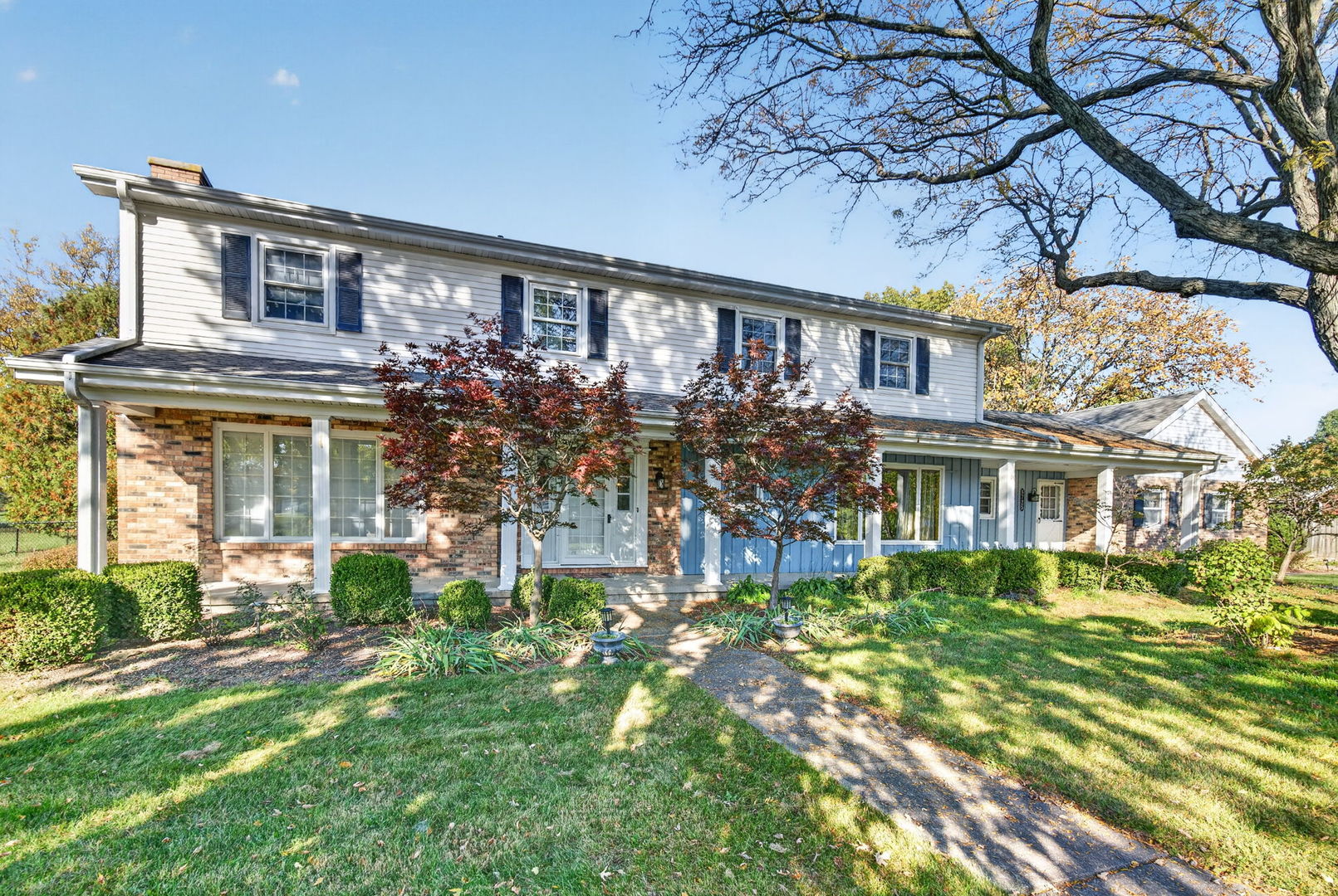 5725 Barrington Road Property Photo 1
