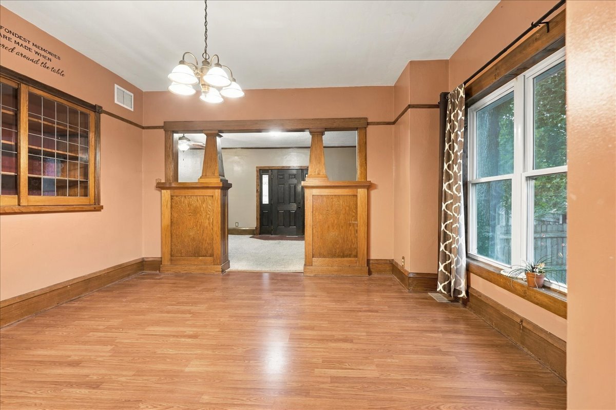 311 E Jefferson Street Property Photo 6