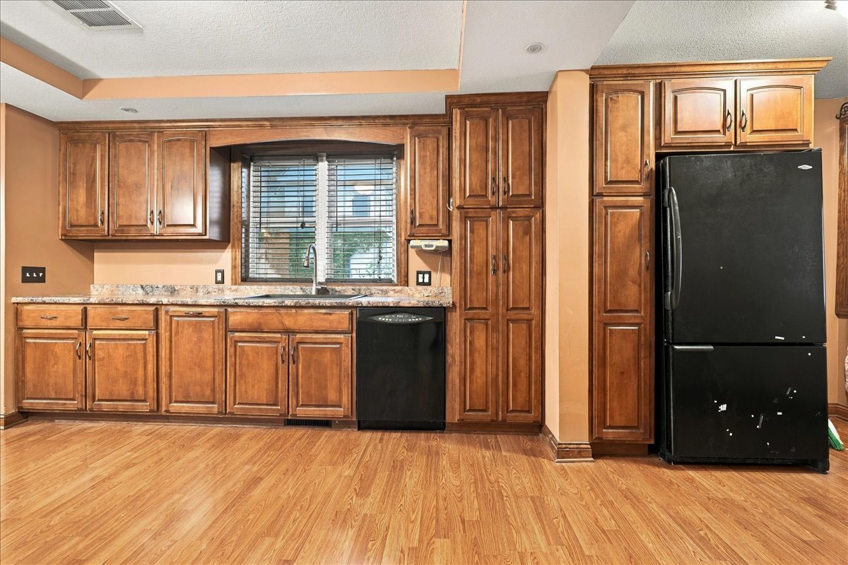311 E Jefferson Street Property Photo 10