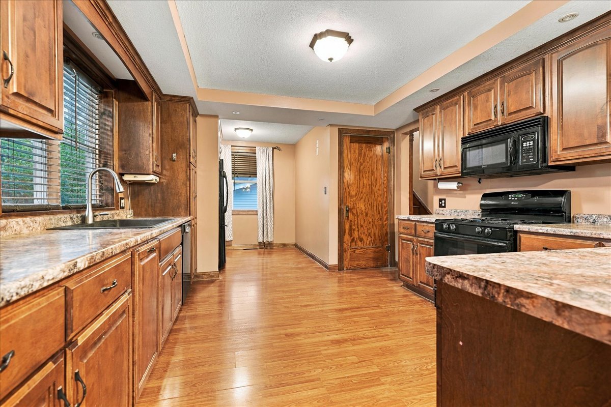 311 E Jefferson Street Property Photo 11