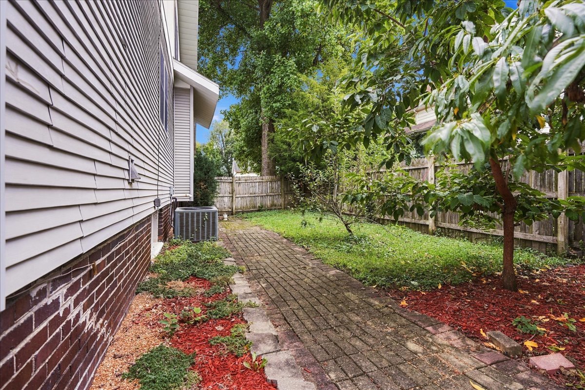 311 E Jefferson Street Property Photo 34