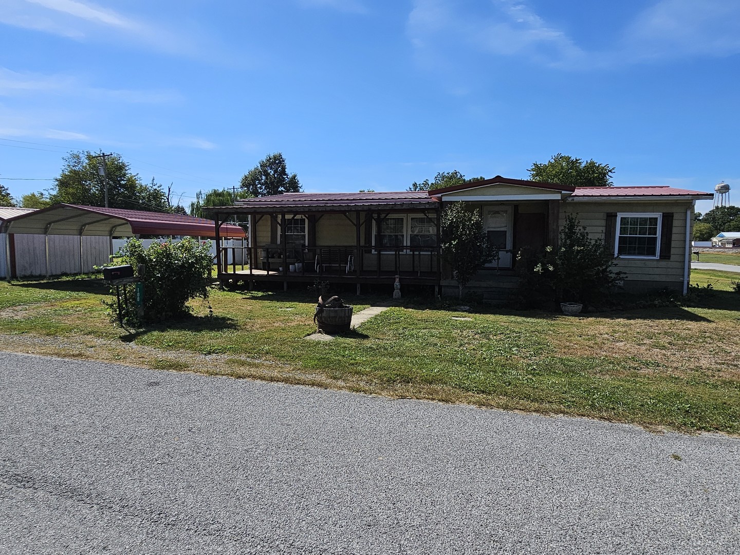 100 S East Street Property Photo 1