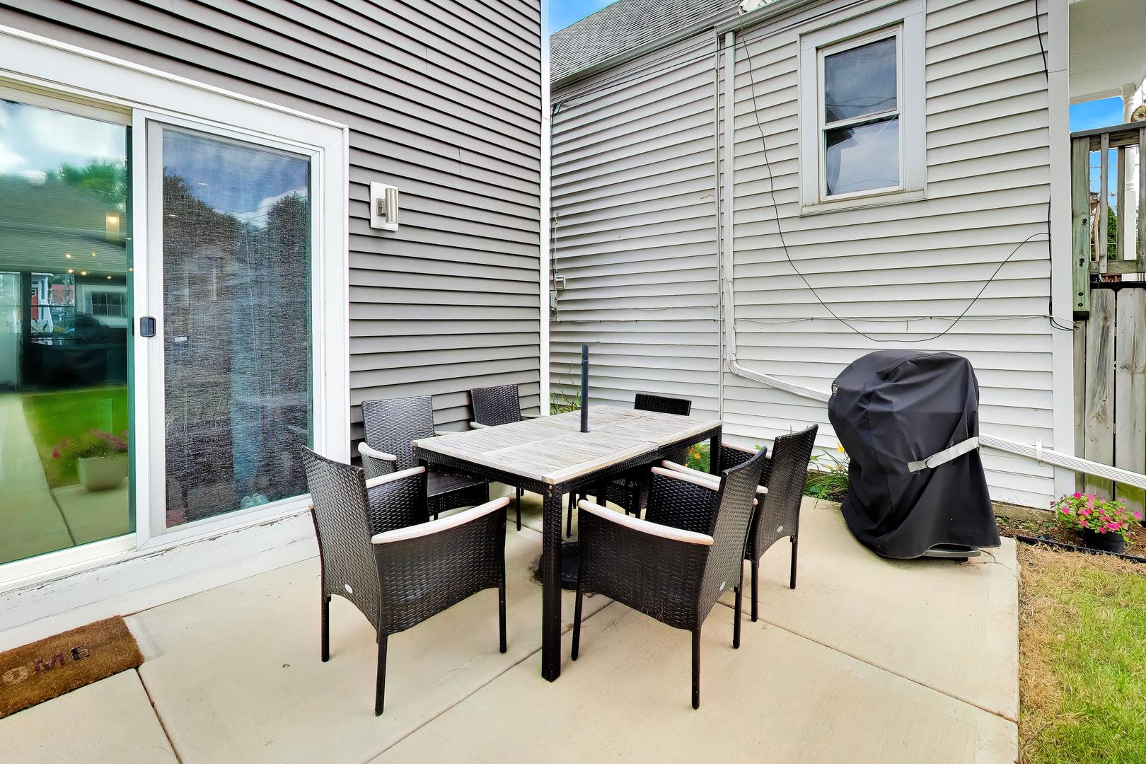 5011 W Strong Street Property Photo 35