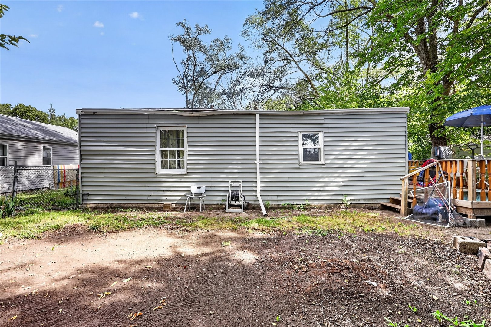 2831 Collins Street Property Photo 11