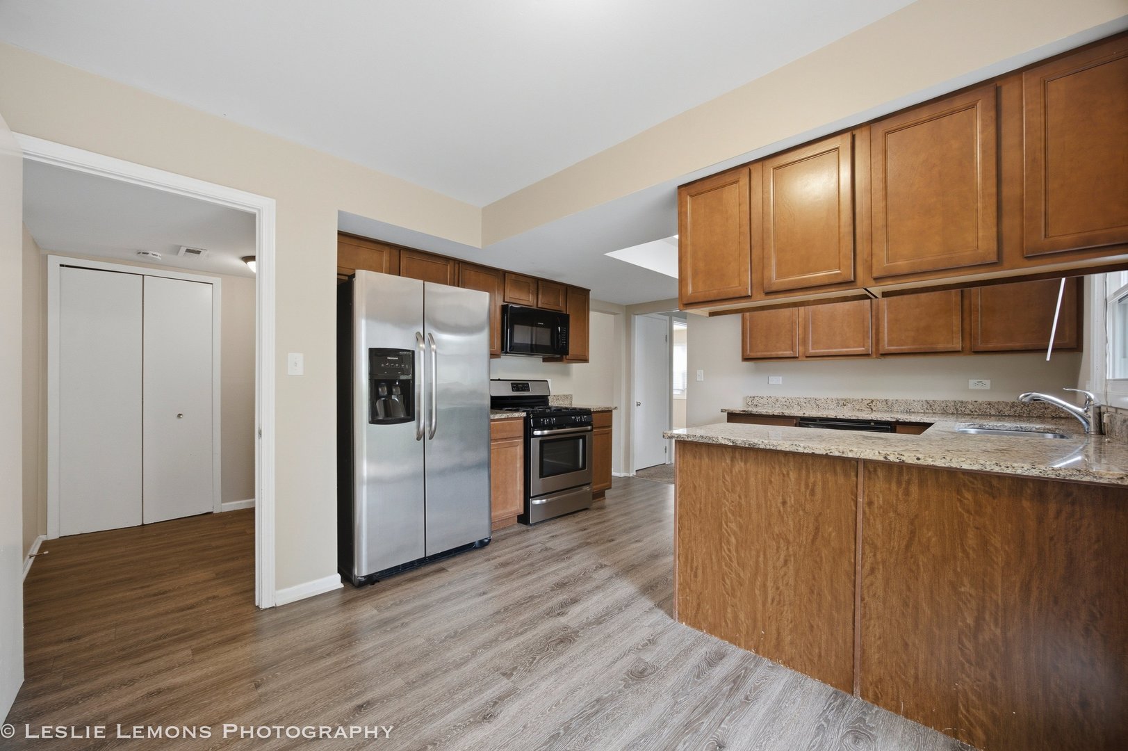 651 Woodhollow Lane Property Photo 14