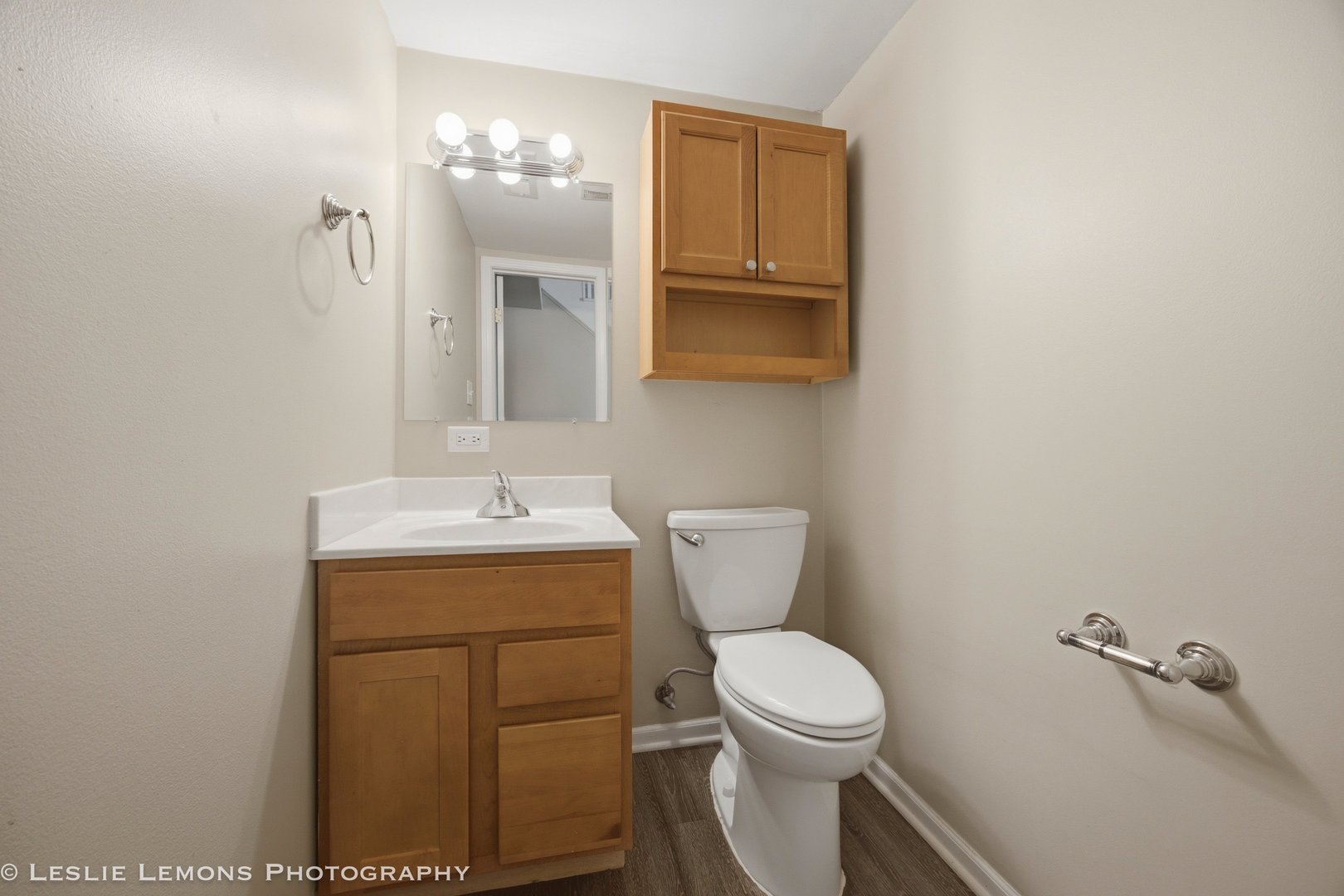 651 Woodhollow Lane Property Photo 16