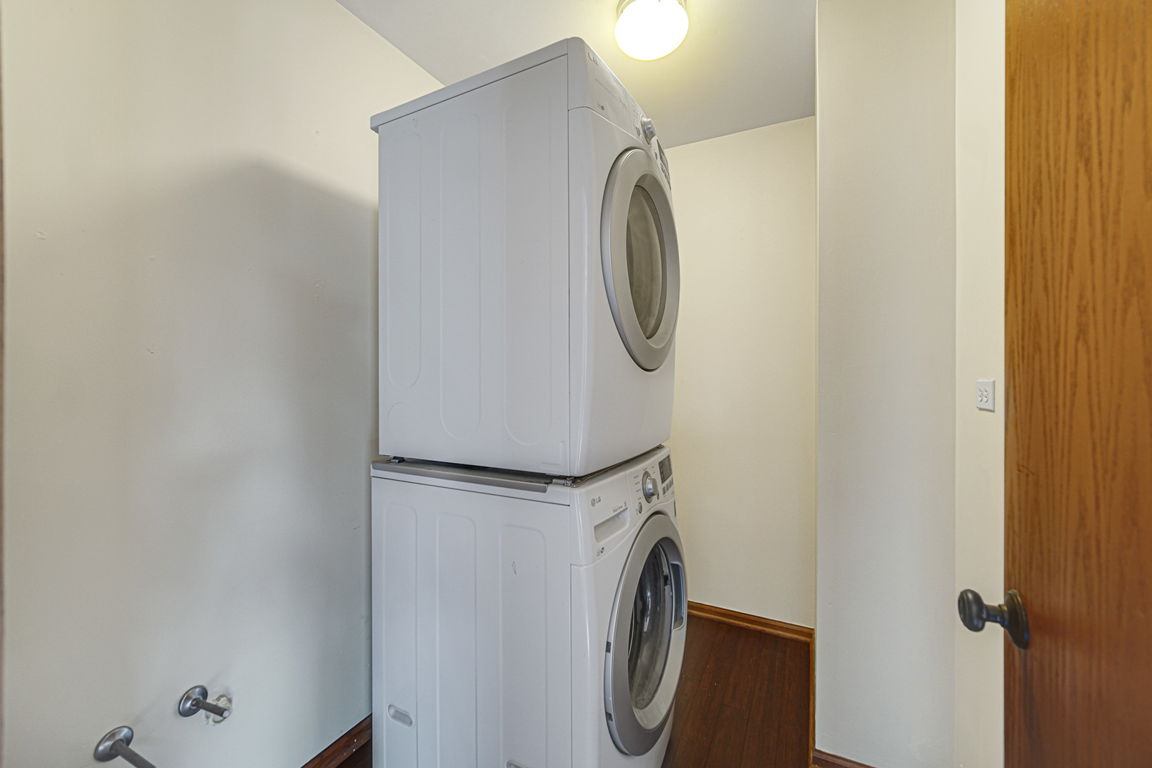 15 Berkshire Court Property Photo 15