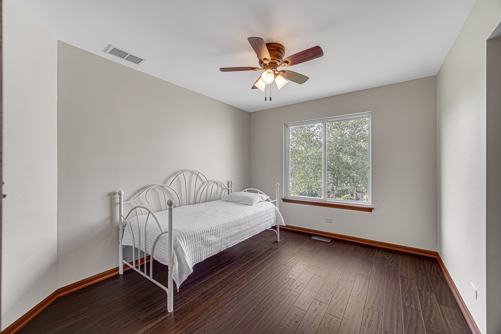 15 Berkshire Court Property Photo 21