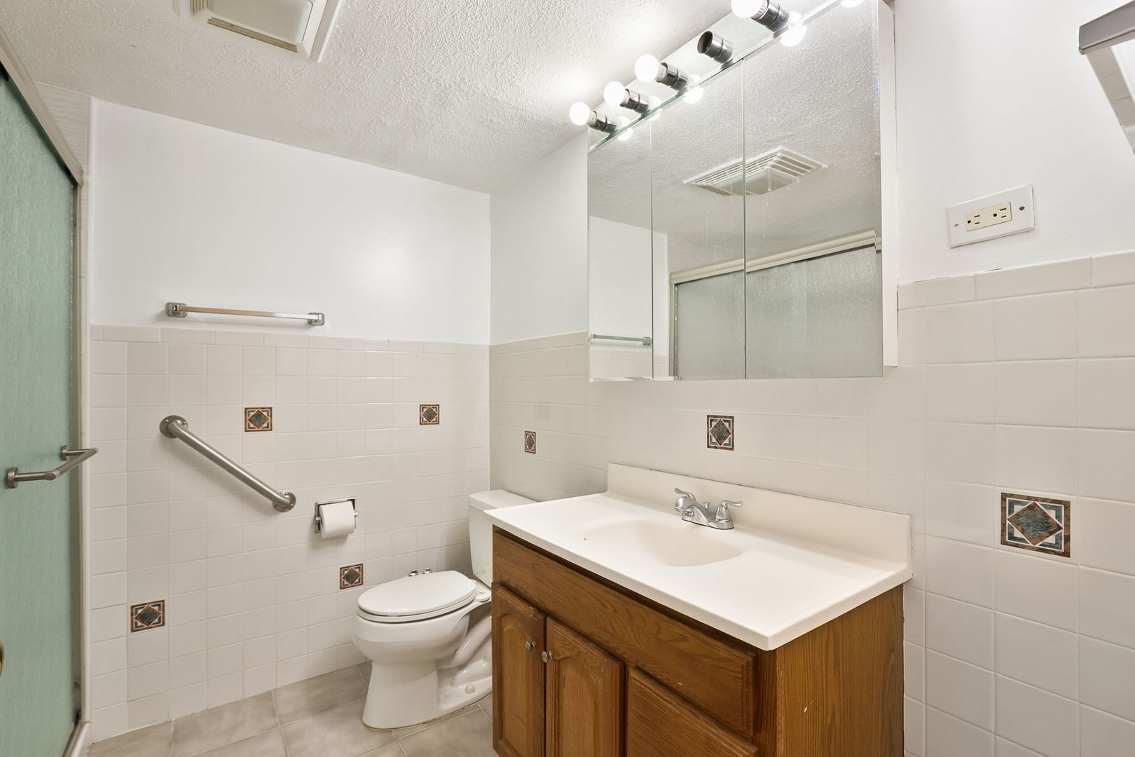 6220 N Ridge Avenue S208 Property Photo 10