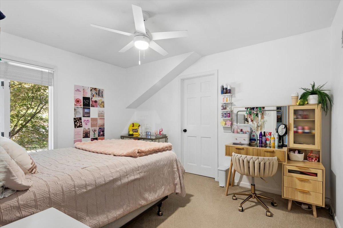 1112 Colgate Court Property Photo 19