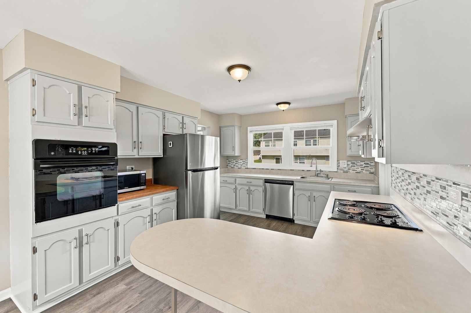 101 Emerson Drive Property Photo 2