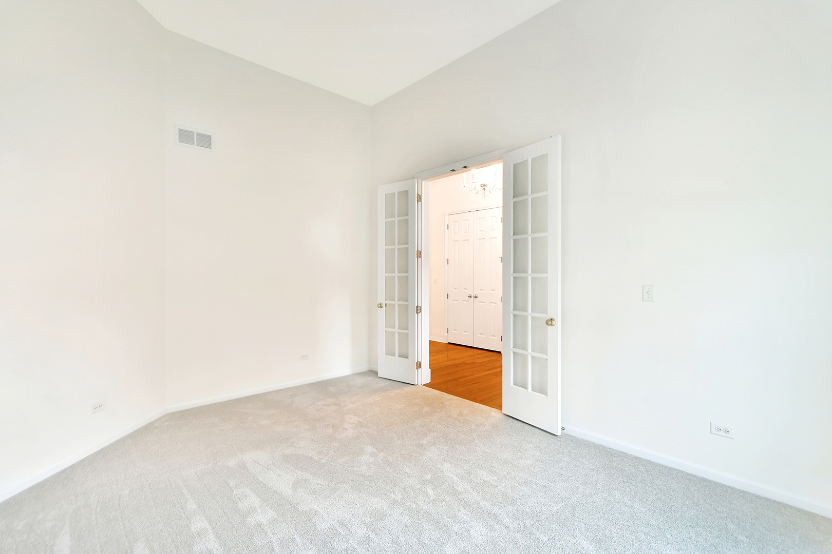19 Eagle Ridge Drive Property Photo 9
